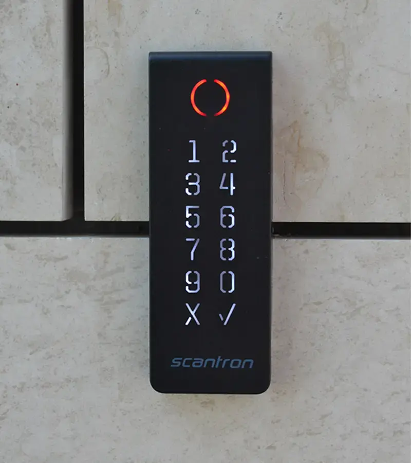 Adgangskontrol med brik til erhverv og virksomheder