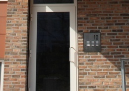 Serie 410 dørstation ved Vapnagaard